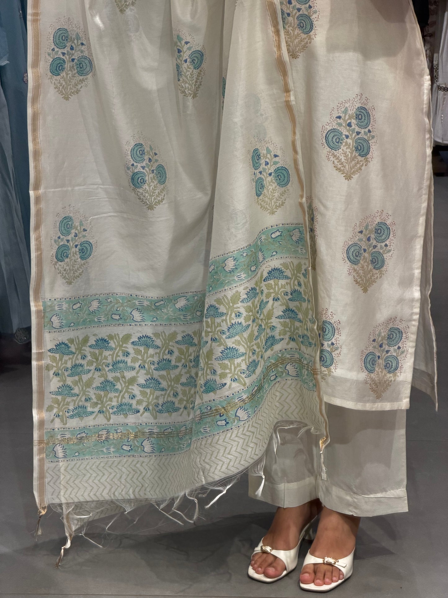 Ivory Chanderi Silk Floral Printed Kurta Set