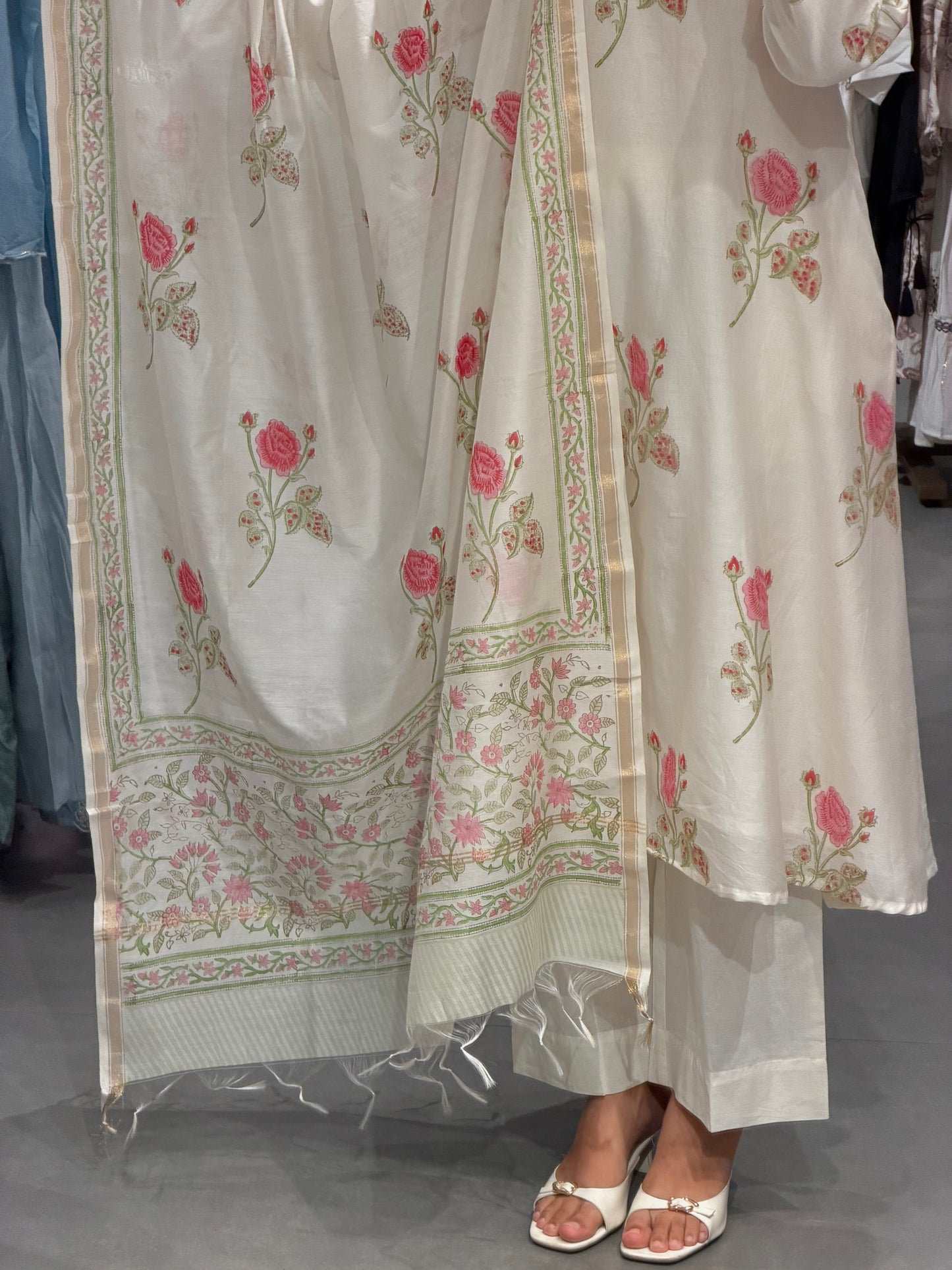Ivory Chanderi Silk Rose Print Kurta Set