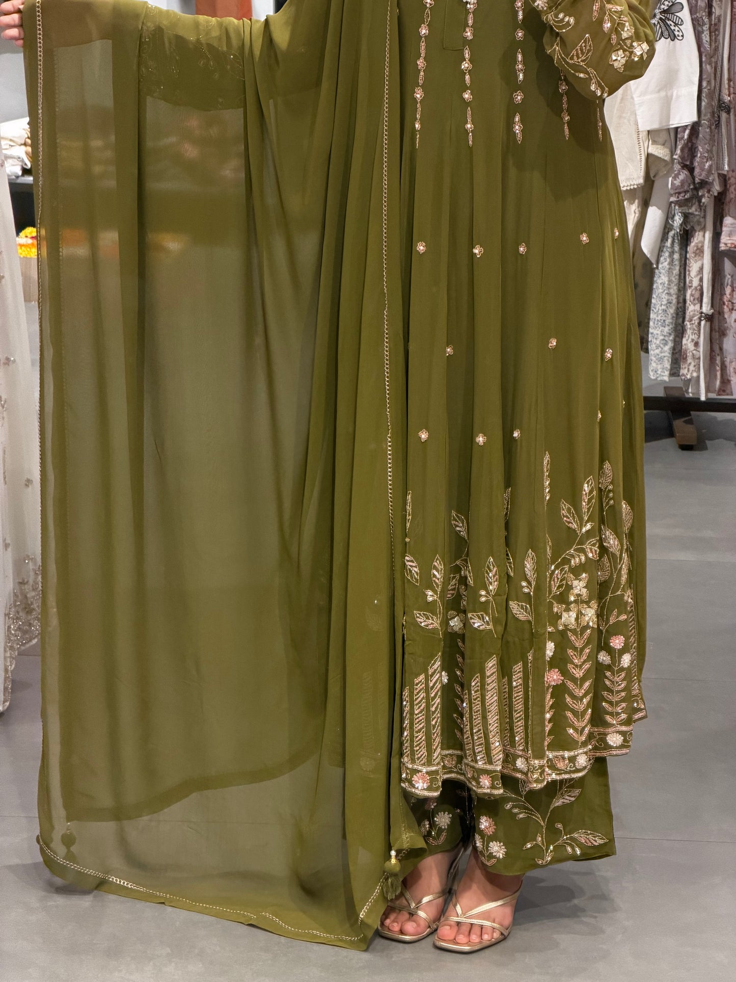Olive Elegance in Viscose Georgette